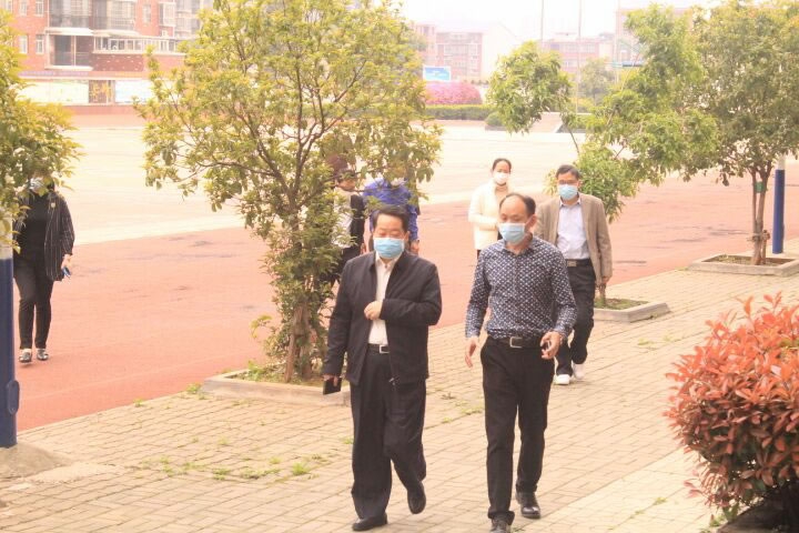 QQ图片20200505213508.jpg