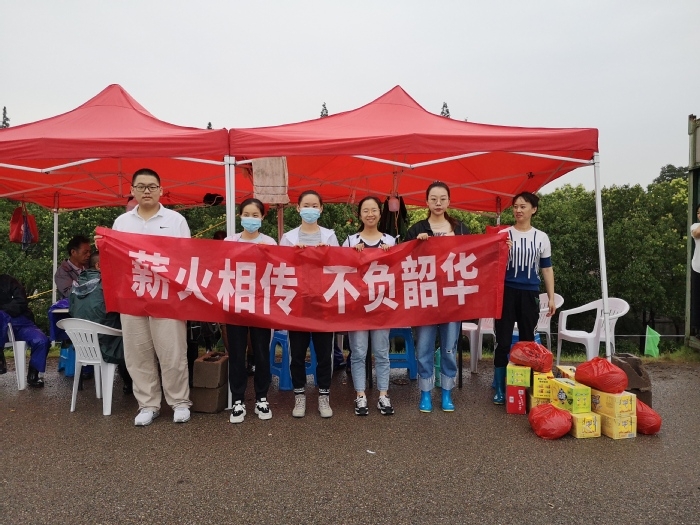 合肥学院大学生志愿者参与抗洪救灾志愿服务系列报道之一