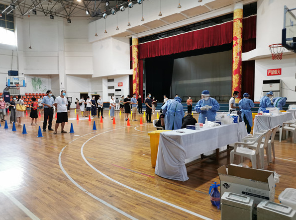 莆田学院教职工核酸检测现场