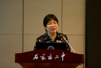 索桂芳：教书育人 服务社会