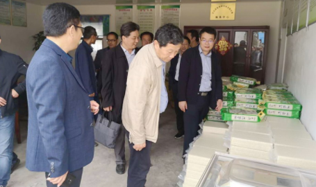 科技带来金银山 幸福生活“种”出来